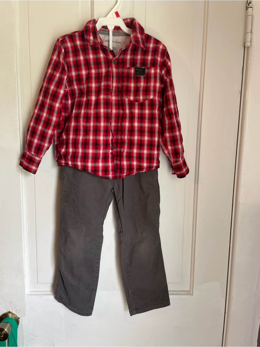 Calvin Klein Red and Black Plaid Button-Down Shirt Size 4T